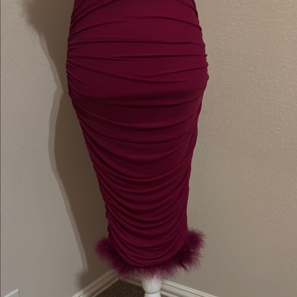 Fun and Flirty Burgundy Skirt Set - Picture 9 of 11